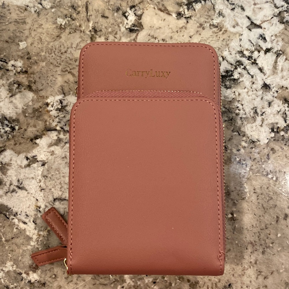 CarryLuxy crossbody pink purse NWOT